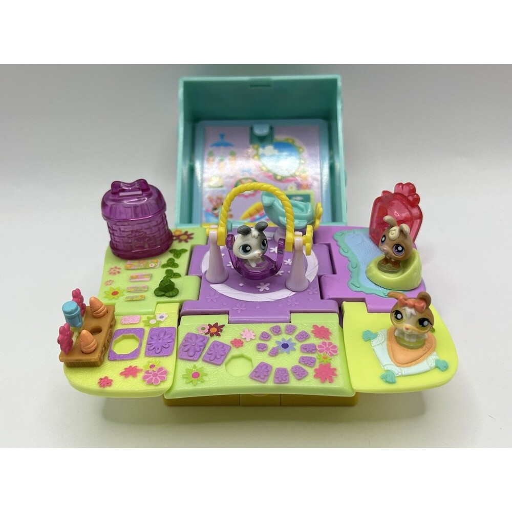 Littlest Pet Shop LPS Teeniest Tiniest Pop-Up Play Set Bunny Rabbit Bunnies 2016